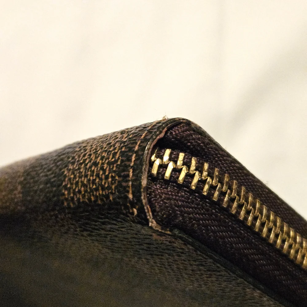 Louis Vuitton Wallet - Picture 10 of 15